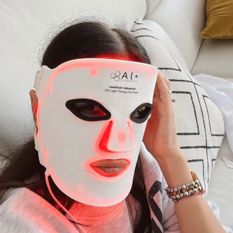 LumiTech+ LED Protocol | Рутина за лифтинг, glow и anti-age