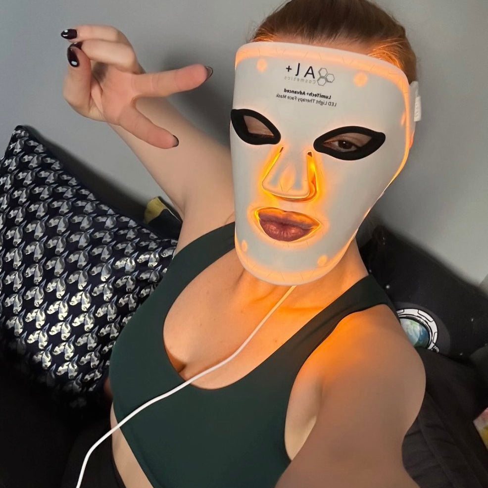 LumiTech+ LED Protocol | Рутина за лифтинг, glow и anti-age