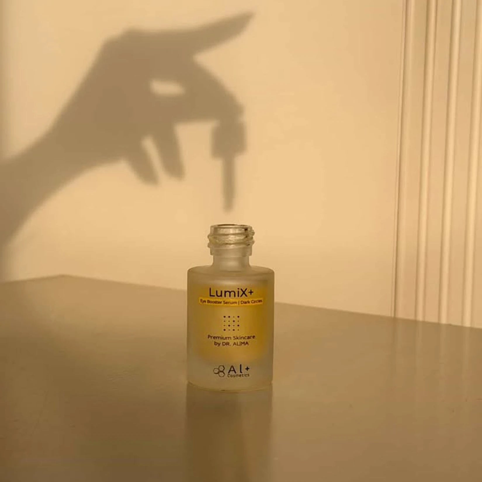 LumiX+ | Озаряващ eye booster с кофеин
